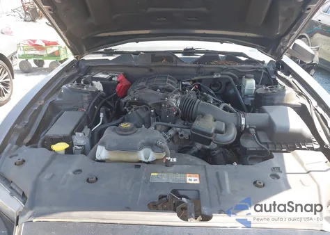 2014 Ford Mustang V6 from USA, damaged, VIN 1ZVBP8AM9E5264717